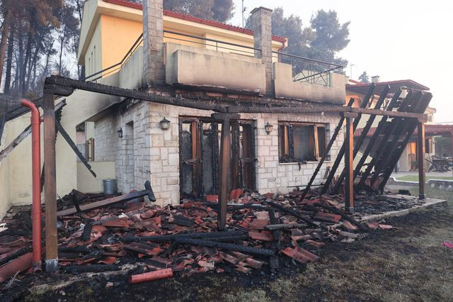 Πυρκαγιά στη περιοχή Σιβήρη στη Χαλκιδική.