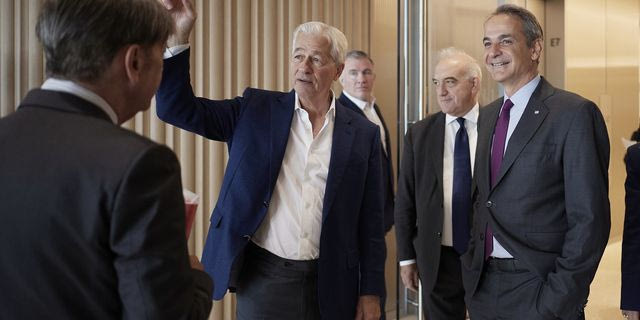 Συνάντηση Μητσοτάκη με τον CEO της JPMorgan Chase στη Νέα Υόρκη – Στο επίκεντρο η ελληνική οικονομία