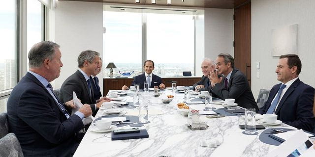 Συνάντηση Μητσοτάκη με τον συμπρόεδρο της Morgan Stanley στη Νέα Υόρκη