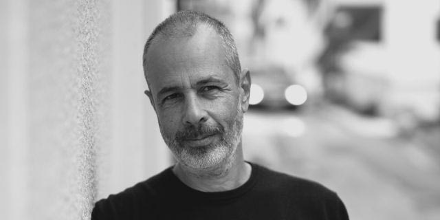 Νάσος Αρώνης: Μ’ αρέσουν περισσότερο οι ερωτήσεις από τις απαντήσεις