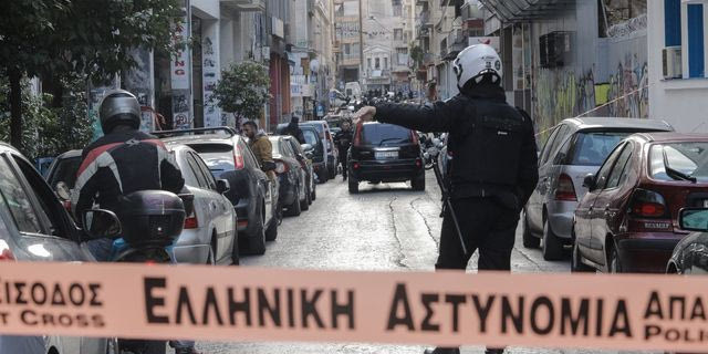 Κεραμεικός: Διακοπή κυκλοφορίας λόγω καθίζησης του οδοστρώματος