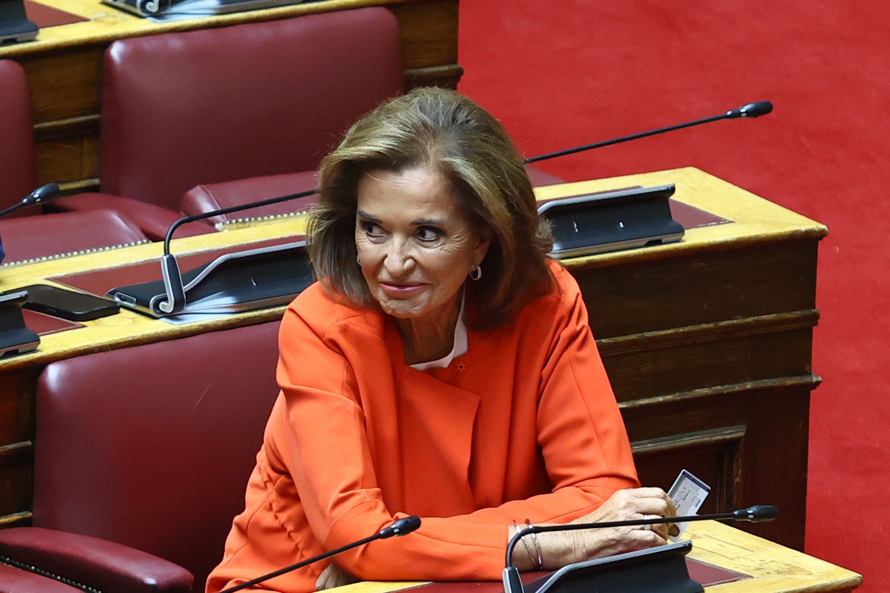 Ντόρα Μπακογιάννη: "Βλέπω αλαζονεία σε κάποιους υπουργούς, πρέπει να ξεκαβαλικέψουν"