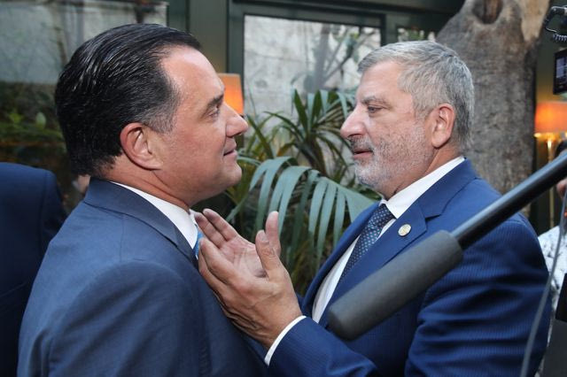 Θάνατος Μαζωνάκη: Το πολιτικό μπαλάκι των ευθυνών για τους ελέγχους