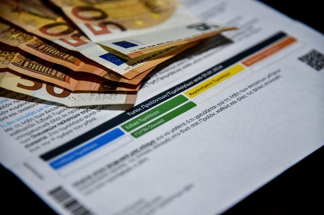 Ρεύμα: Τέλος στις επιδοτήσεις των πράσινων – Στα μπλε η προστασία των καταναλωτών