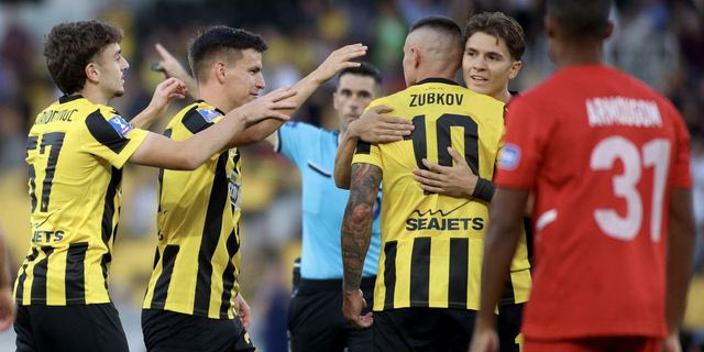 ΑΕΚ – Πανσερραϊκός 8-1: ”Πάρτι” με μαέστρο Μάνταλο και κορυφή στο Κύπελλο – Αγωνία για Βάργκα