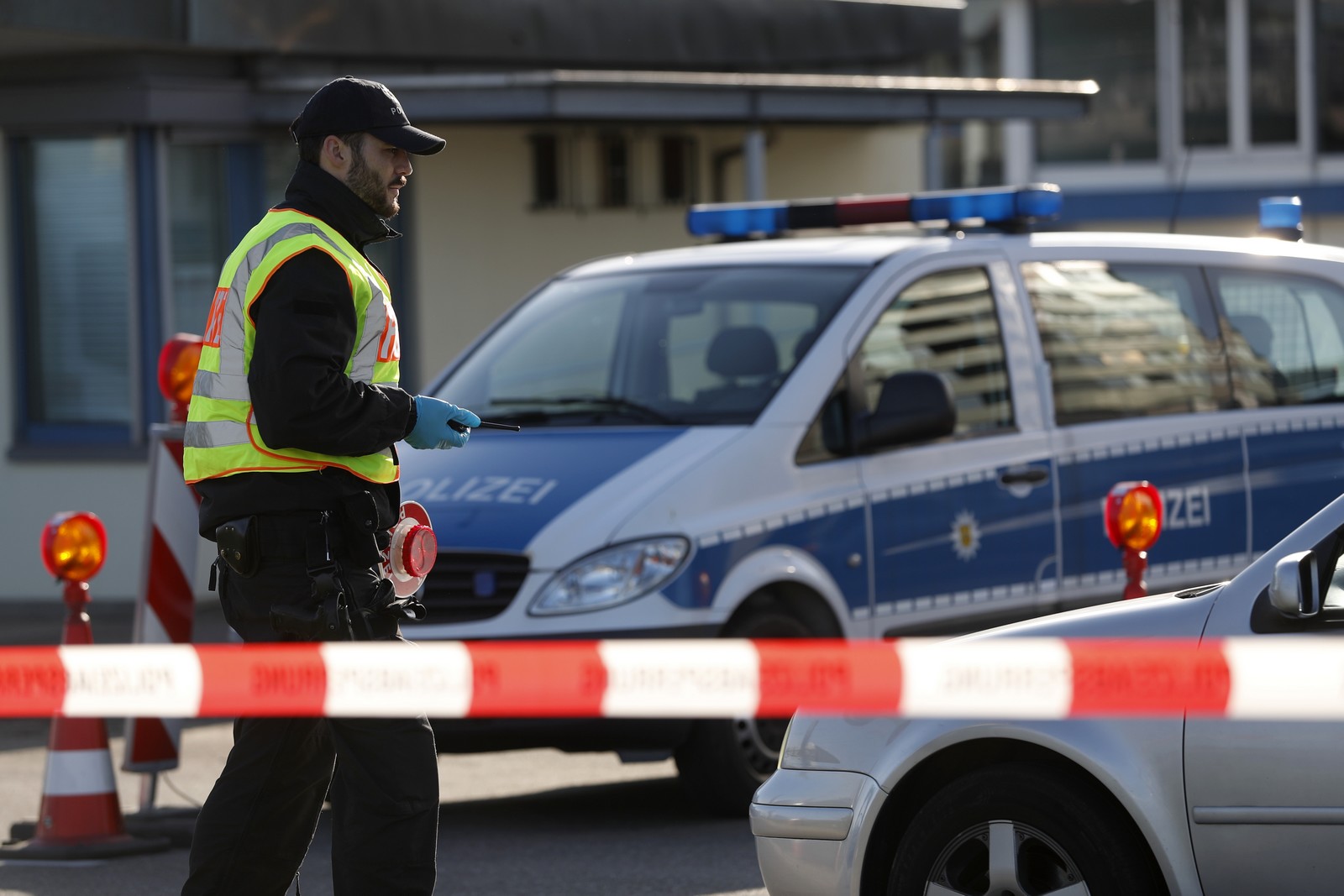 Έκρηξη σε σταθμό παραγωγής ενέργειας στην Ελβετία – Αρκετοί τραυματίες