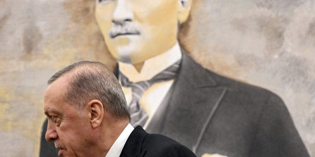 Ερντογάν: Το ΑΚΡ ανοίγει τον δρόμο για νέα υποψηφιότητα – ”Κανένα συνταγματικό εμπόδιο”
