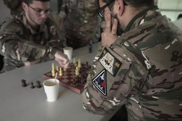 Guardian: Ευρωπαίοι αρχικατάσκοποι προειδοποιούν για Ρωσία – Πιθανό τεστ για ΝΑΤΟ ”σε μήνες”