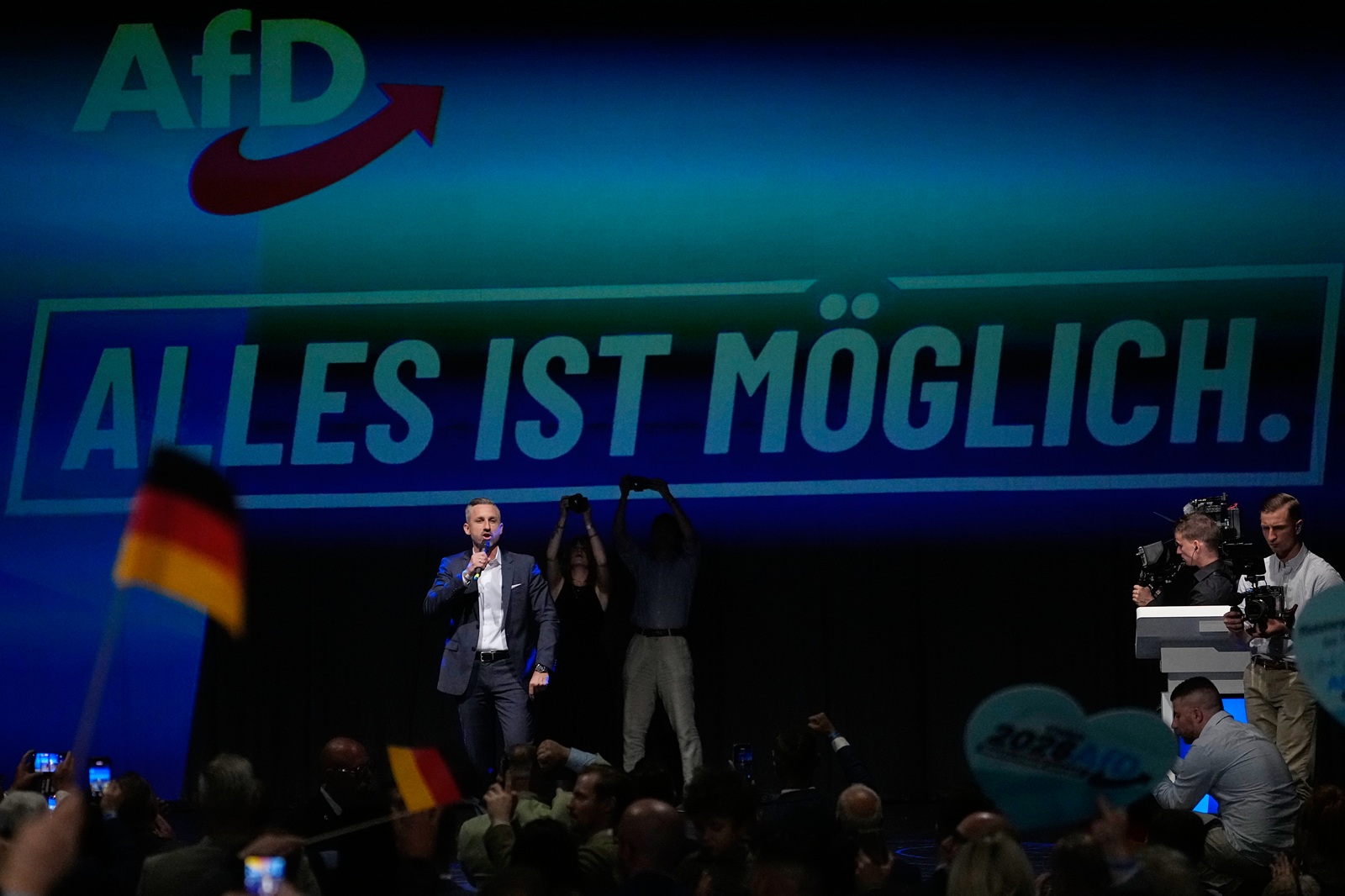 Γερμανία: Να κυβερνήσει η AfD στη Σαξονία-Άνχαλτ, λένε έξι στους δέκα
