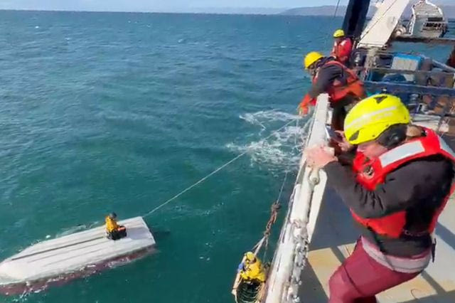Αλάσκα: 15χρονος επέζησε δύο ημέρες πάνω σε αναποδογυρισμένη βάρκα