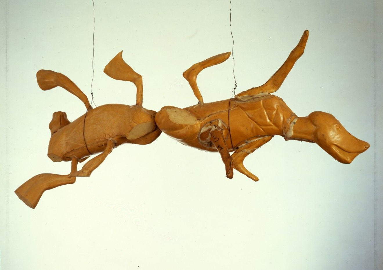 BRUCE NAUMAN - BUTT TO BUTT