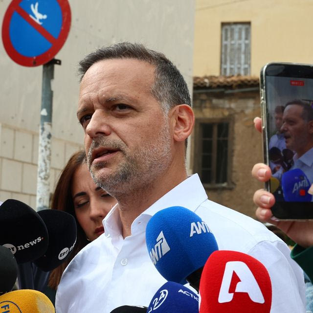 Ο Δήμαρχος Αθηναίων στο σημείο της φονικής έκρηξης στην Πλάκα