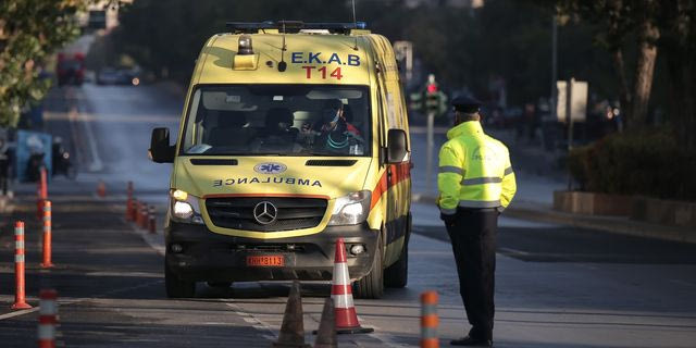 Μηχανή παρέσυρε ανδρόγυνο με παιδάκι στην Αλεξάνδρας – Τέσσερις τραυματίες