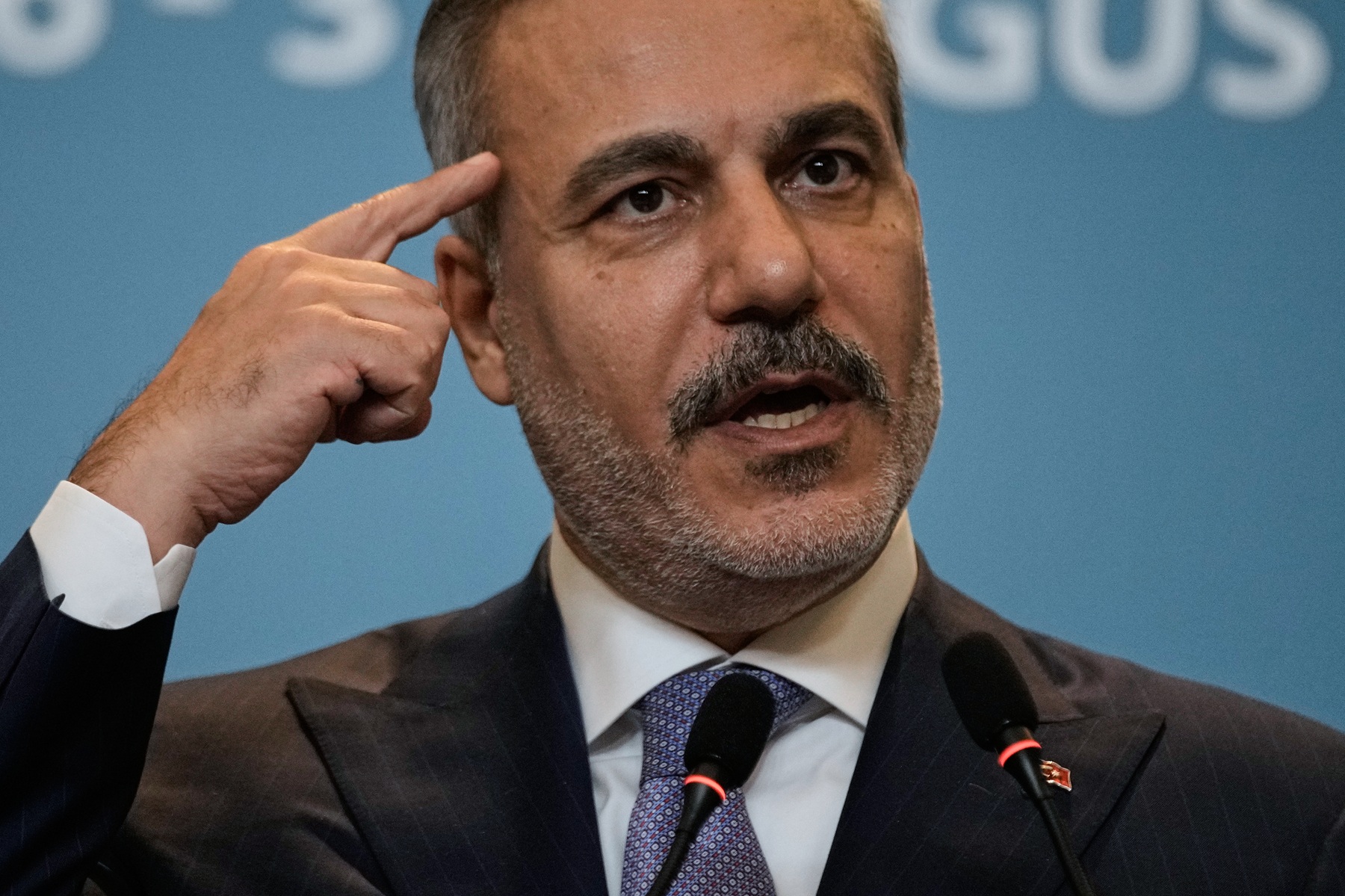 Φιντάν: “Η στρατιωτικοποίηση των ελληνικών νησιών αποτελεί απειλή για την Τουρκία”