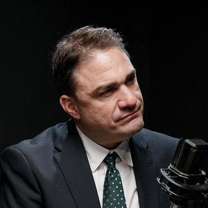 Κώστας Τσουκαλάς: Το ΠΑΣΟΚ είναι πολύ σκληρό για να πεθάνει