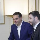 Ο Μητσοτάκης δεν θα πέσει με το “ο καθένας μόνος του”