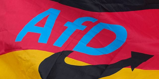 Γερμανία: Η AfD μια ανάσα από την επικράτηση – Ηττημένος ο,τι κι αν “δείξει” η κάλπη ο Μερτς