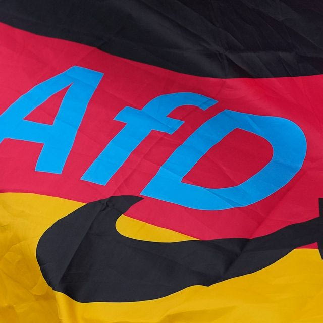 Γερμανία: Η AfD μια ανάσα από την επικράτηση – Ηττημένος ο,τι κι αν “δείξει” η κάλπη ο Μερτς