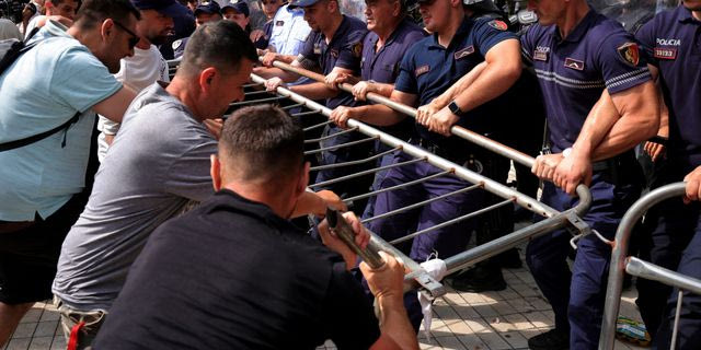 H Επανάσταση των Φλαμίνγκο παραμένει ενεργή στους δρόμους
