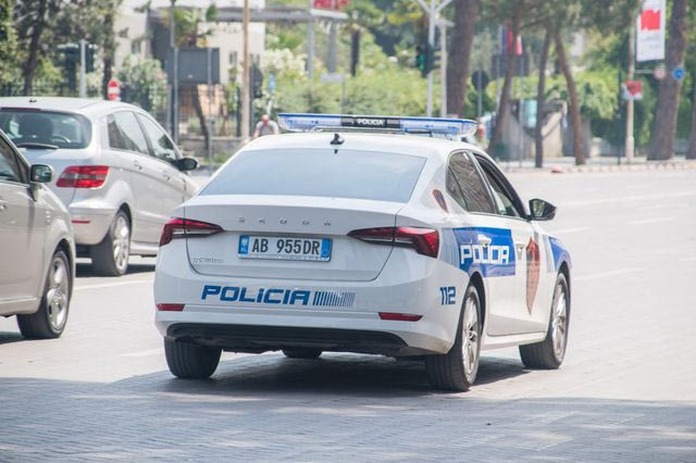 Αλβανία: Ένταλμα σύλληψης για την επικεφαλής της υπηρεσίας πληροφοριών