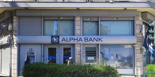 Alpha Bank: Νέο “πακέτο” για φοιτητές