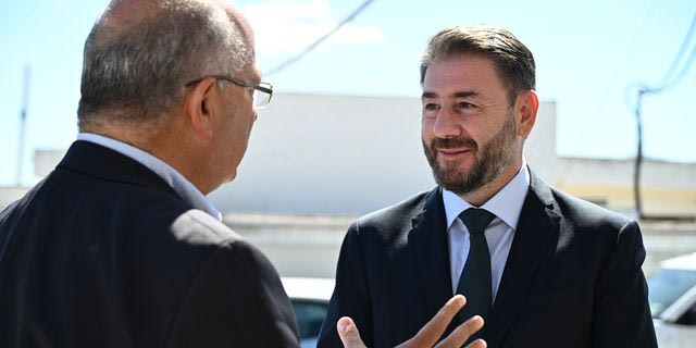 Ανδρουλάκης από Σαντορίνη: “Όραμα μας να δώσουμε προστιθέμενη αξία σε πρωτογενή τομέα”