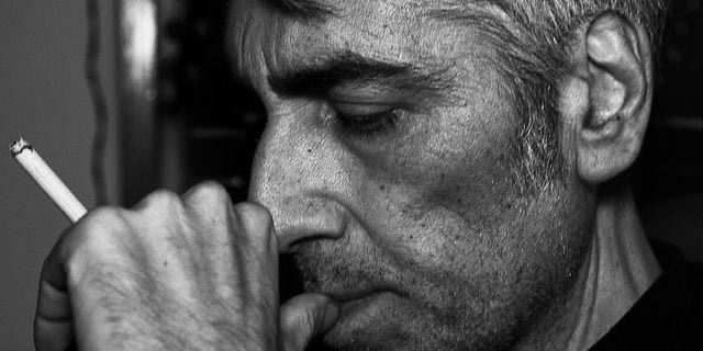 Δέκα χρόνια χωρίς τον Θάνο Ανεστόπουλο – “Το θέμα είναι να μη χάσουμε τον ρομαντισμό μας”