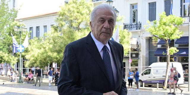 Βουλή: Ήρθη η ασυλία του Δημήτρη Αβραμόπουλου