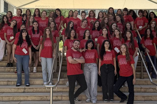 Ολοκληρώθηκε ο 10ος κύκλος του εκπαιδευτικού προγράμματος Code Like a Girl