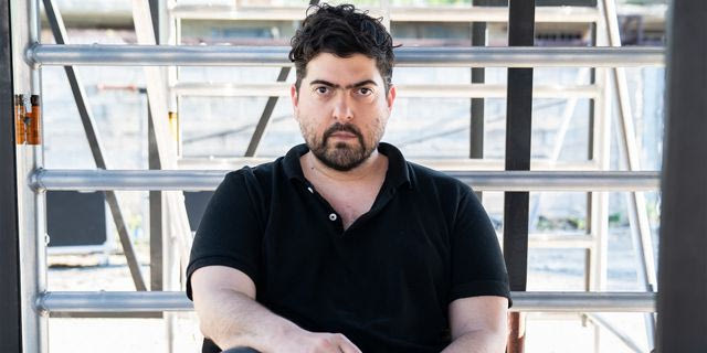 O Δημήτρης Καραντζάς