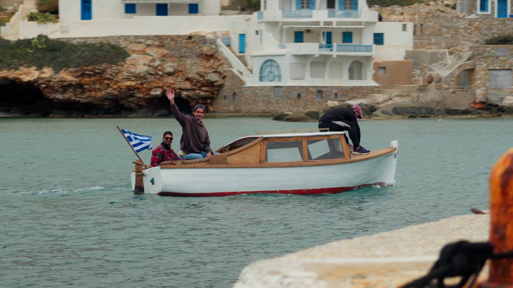 “Σύμπλευση: Η ζωή στα βράχια του Αιγαίου”: Ένα ντοκιμαντέρ για την άλλη όψη των μικρών νησιών