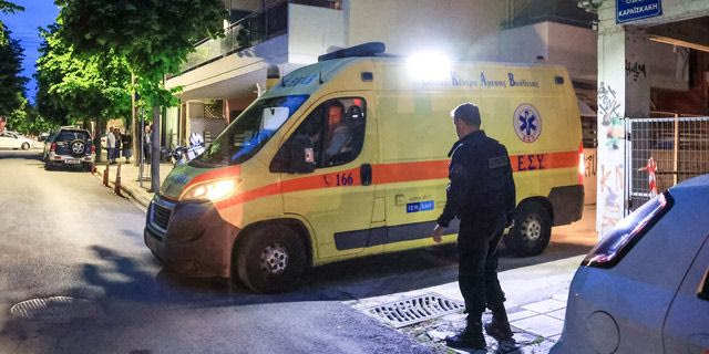 Λάρισα: Πέθανε 15χρονος που κατέρρευσε – Περίμεναν επί 45 λεπτά ασθενοφόρο
