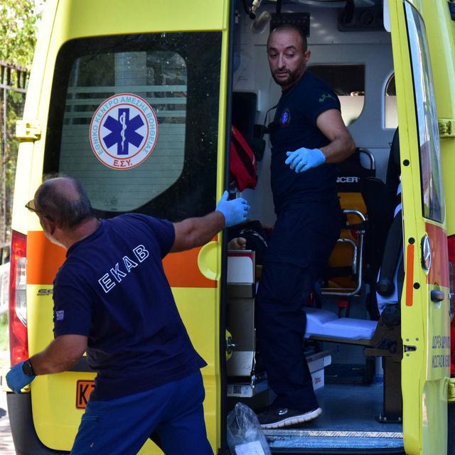 Το ΕΚΑΒ απαντά στο αφήγημα της Γάκα – Οι ενέργειες που έγιναν στον Μαζωνάκη