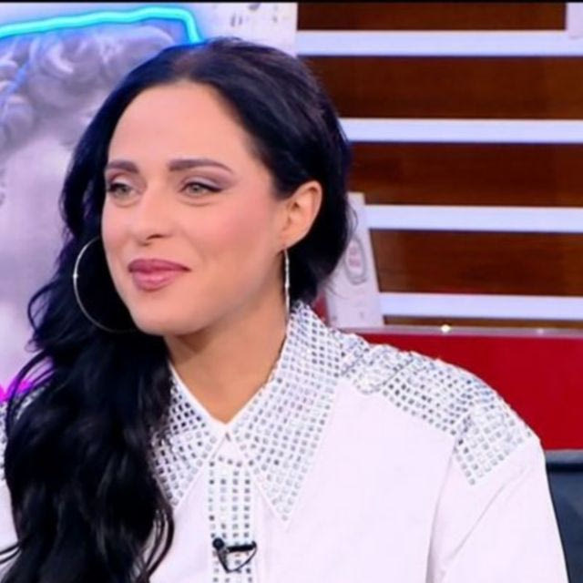 Ευαγγελία Συριοπούλου: “Με τον σύζυγό μου είμαστε 17 χρόνια μαζί”