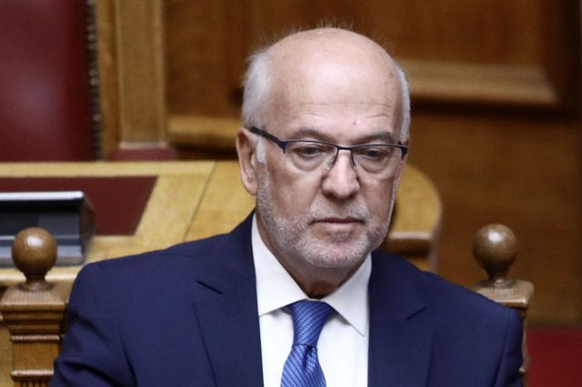 Φλωρίδης για τηλεφωνικές απάτες: “Θα τους πάρει ο διάολος, τέλος”
