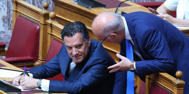Ο Μητσοτάκης έδινε “οδηγίες”, Άδωνις, Φλωρίδης, Θεοχάρης τις “έγραφαν”…