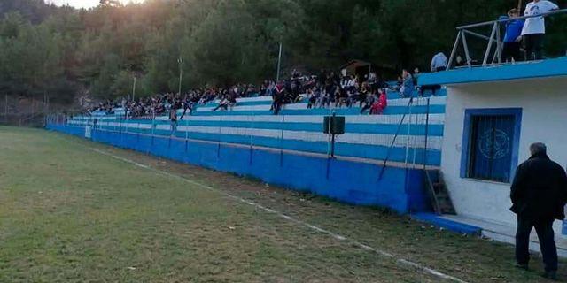Πεθαίνοντας στα γήπεδα που ρημάζουν, συγκέντρωση και διαμαρτυρία της ΚΝΕ στο Σύνταγμα