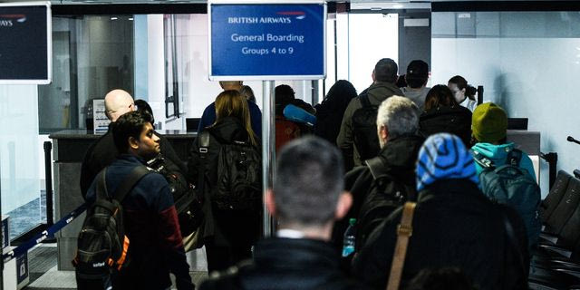 Χάος στη βρετανική εναέρια κυκλοφορία: Ο επικεφαλής της NATS δέχεται πιέσεις να παραιτηθεί