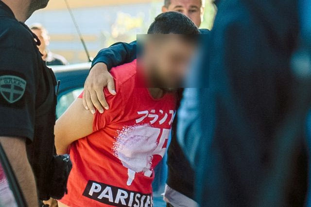 Μεταγωγή στον ανακριτή του 27χρονου καθ' ομολογιαν δολοφονου της 25χρονης στην Ηγουμενιτσα