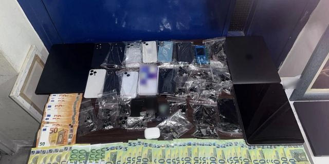 Αστυνομικοί της Άμεσης Δράσης εντόπισαν αποθήκη-“καβάτζα” κλοπιμαίων στον Άγιο Παντελεήμονα