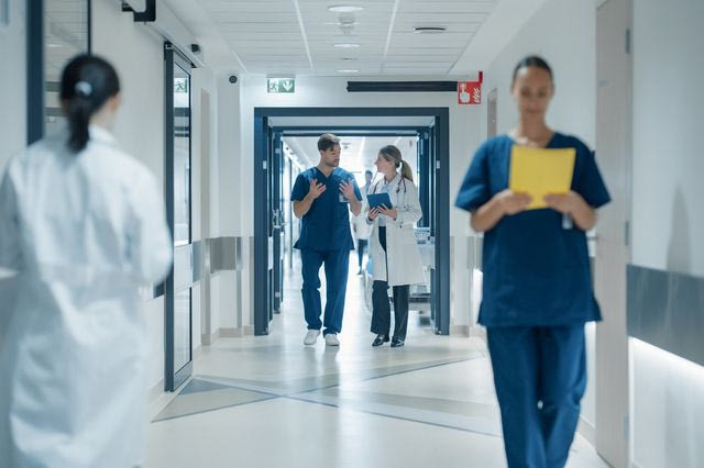 Medwatch: Πόσους γιατρούς “τσάκωσε” στην πρώτη εφαρμογή – Πώς λειτουργεί