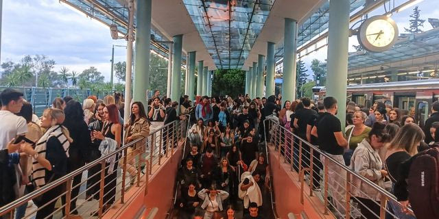 ΣΤΑΣΥ: 35.000 θεατές μετακινήθηκαν με τον ΗΣΑΠ μετά τη συναυλία της Άννας Βίσση