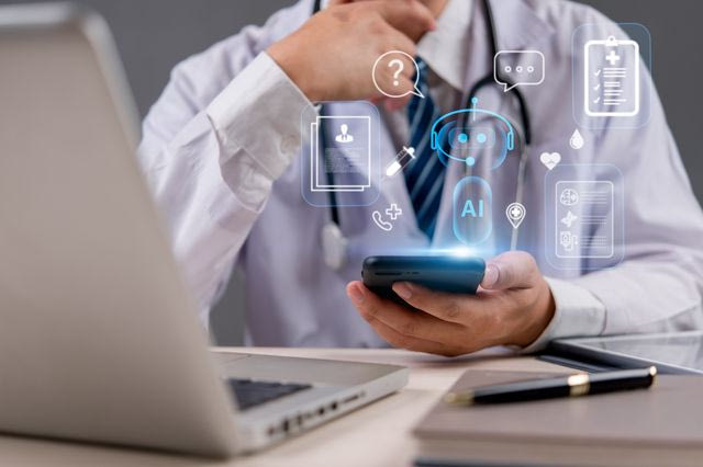 MedWatch: 231 ύποπτες περιπτώσεις σε γιατρούς και ιατρεία – Από παράνομες επεμβάσεις μέχρι αδήλωτα λέιζερ