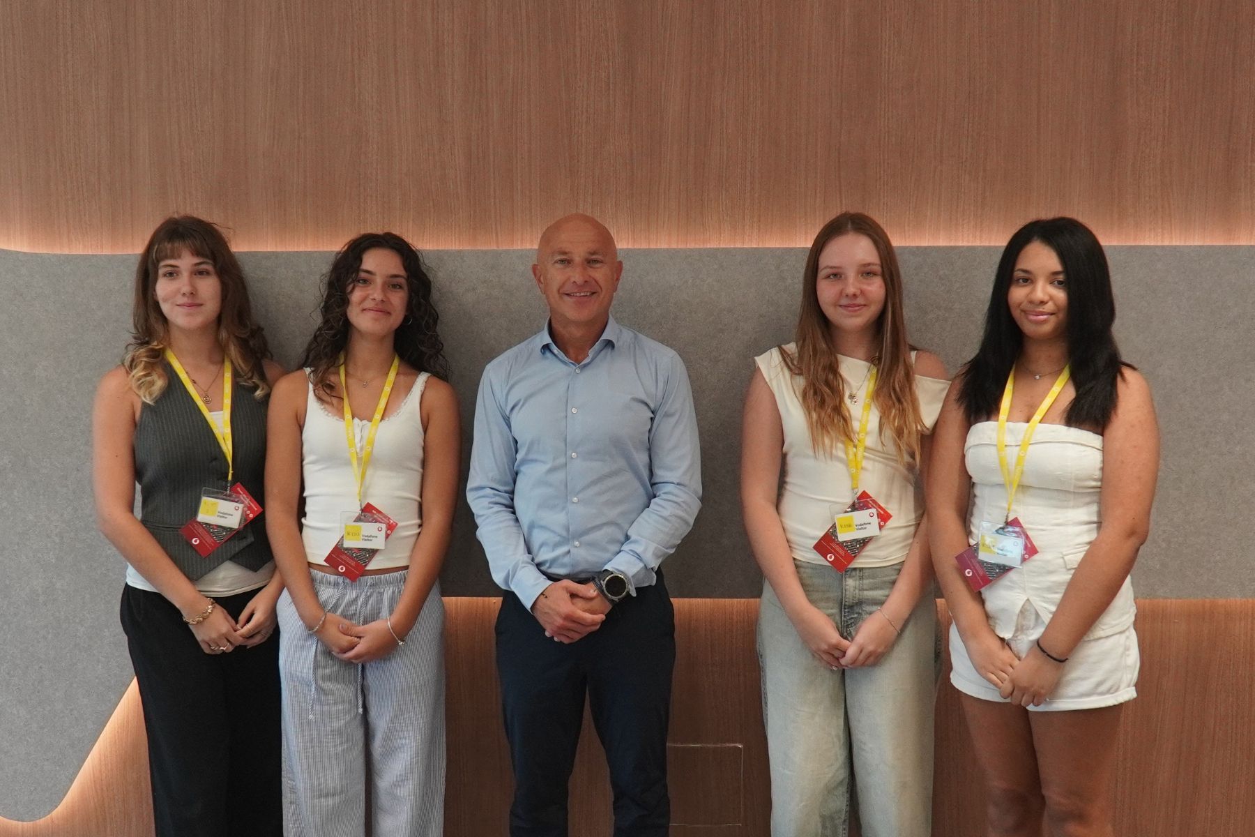 Ίδρυμα Vodafone: Η νικήτρια ομάδα του Skills Upload Jr Challenge 2026 σε μια μοναδική εκπαιδευτική εμπειρία