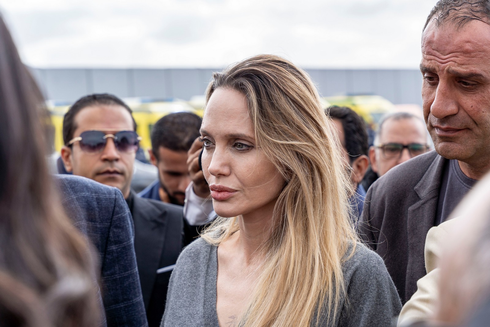 Αντζελίνα Τζολί: Αιφνιδιαστική επίσκεψη σε λέσχη πυγμαχίας στο Χάρκοβο
