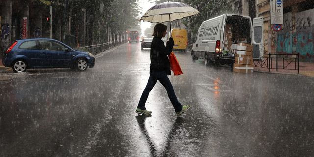 Νέο έκτακτο από την ΕΜΥ – Μέχρι πότε θα “χτυπά” η κακοκαιρία