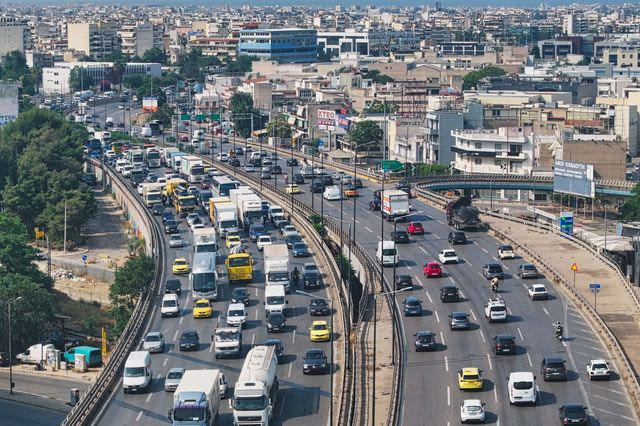 Τροχαίο με τρία οχήματα στον Κηφισό – Κίνηση στο σημείο