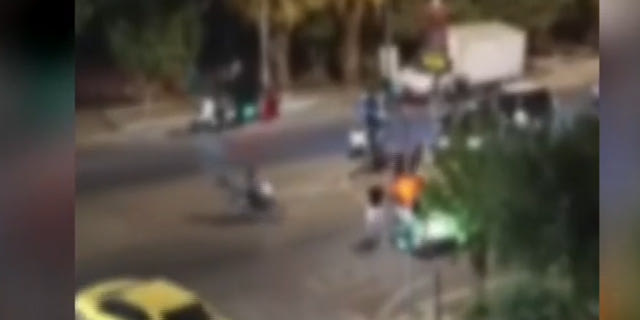 Κορυδαλλός: Οδηγοί μετέτρεψαν τον δρόμο σε “ρινγκ” – Πέντε προσαγωγές