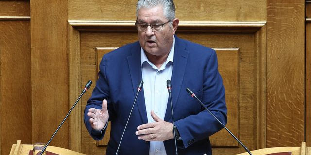 Κουτσούμπας: “Ο λαός βάζοντας τις ανάγκες του μπροστά να ανοίξει δρόμο για να γράψει το δικό του Σύνταγμα”