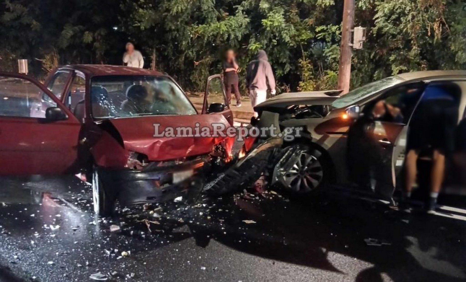 Λαμία: Σοβαρό τροχαίο με μετωπική δύο ΙΧ – Δύο τραυματίες στο νοσοκομείο